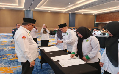 Irawaty Hadiri Rakor Bidang Pendis Kanwil Kemenag Sulut, Teken Serah Terima Aset SBSN 2025